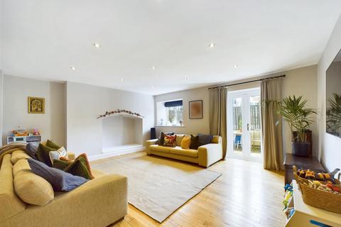 2 bedroom maisonette for sale, Huntingdon Place, Tynemouth