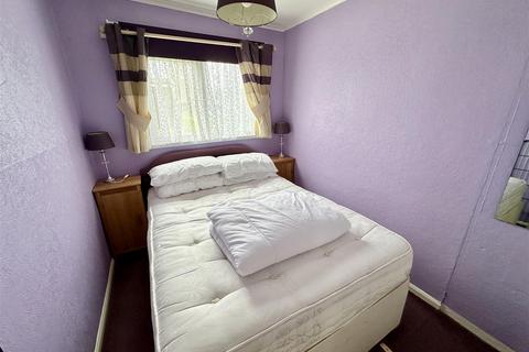 2 bedroom chalet for sale, Broadside Chalet Park, Stalham, NR12