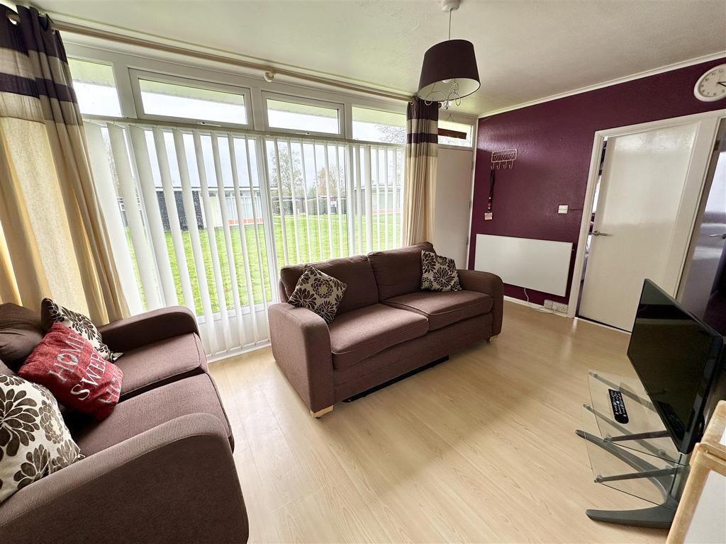 Living area.JPEG
