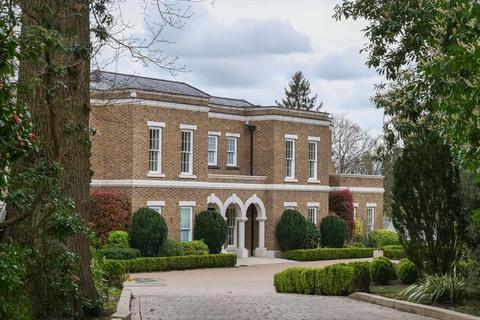 6 bedroom detached house for sale, Gorse Hill Road, Wentworth Estate, Surrey, GU25