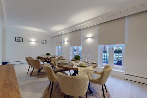 4 bedroom terraced house to rent, Moncorvo Close, Knightsbridge SW7