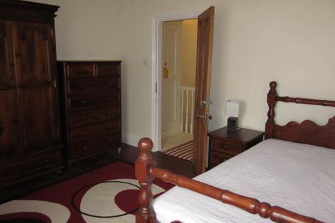 4 bedroom terraced house to rent, Peel Street, Derby DE22