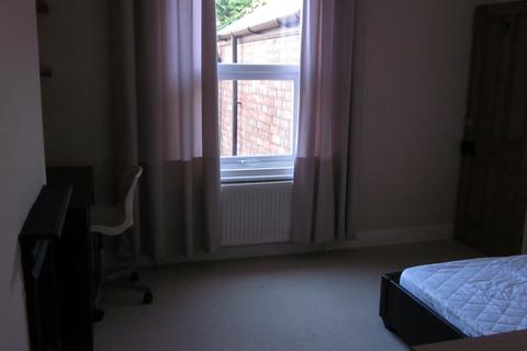 3 bedroom terraced house to rent, Brough Street, Derby DE22