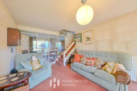 18 Gresford Close, St Albans, AL4 0UB