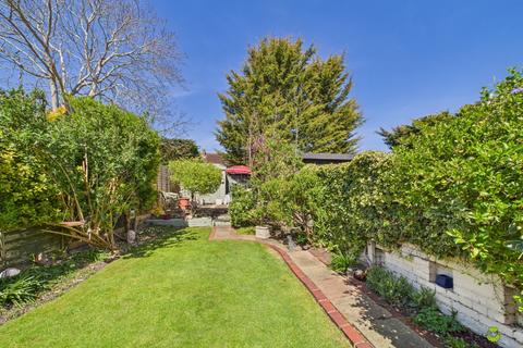 3 bedroom end of terrace house for sale, 58 Mount Road, Bexleyheath
