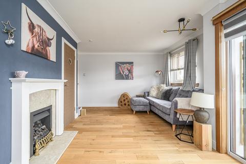 2 bedroom flat for sale, Rannoch Grove, Edinburgh EH4