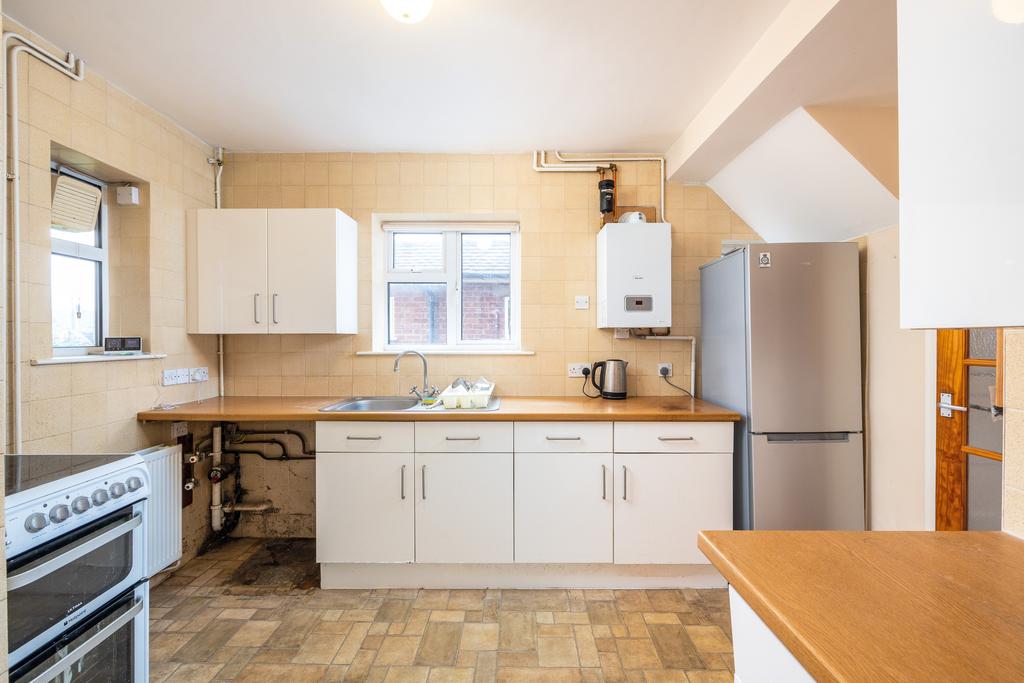 48 Walton Place-16