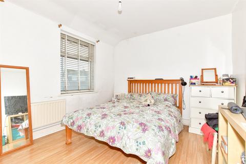 3 bedroom end of terrace house for sale, Rumfields Road, Broadstairs, Kent