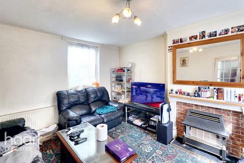 2 bedroom semi-detached house for sale, Shakespeare Street, Leicester