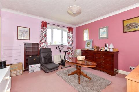 26 Maximilian Drive, Halling, Rochester, ME2 1NQ