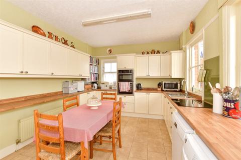 4 bedroom detached house for sale, Station Road, Headcorn, Ashford, Kent