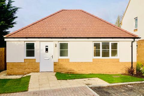 2 bedroom bungalow for sale, Harborough Road North, Northamptonshire NN2