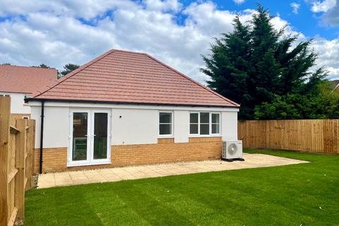 2 bedroom bungalow for sale, Harborough Road North, Northamptonshire NN2