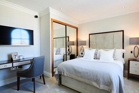 2 bedroom apartment to rent, Kensington Gardens Square, London W2