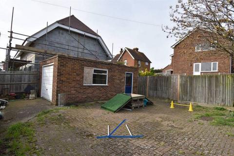 3 bedroom detached house for sale, Northwood Road, Tankerton, Whitstable