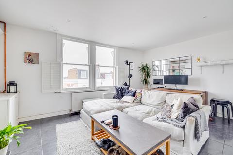 2 bedroom flat to rent, Munster Road, Fulham, London