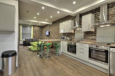6 bedroom terraced house to rent, 15 Lister Street, Huddersfield, HD5