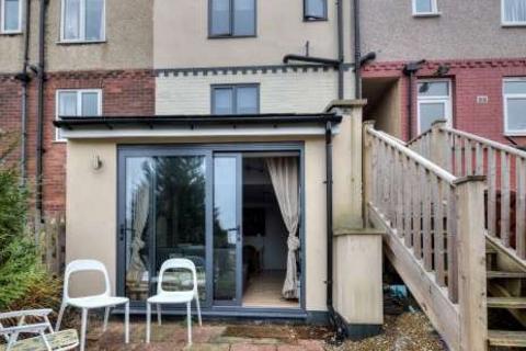 5 bedroom property to rent, 5 Plane Street, Huddersfield, HD4