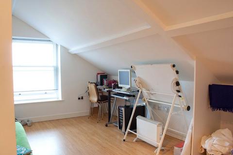 1 bedroom apartment to rent, 28 Bath Street, Huddersfield, HD1