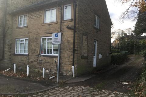 3 bedroom end of terrace house to rent, 27 Wentworth Street, Huddersfield, HD1