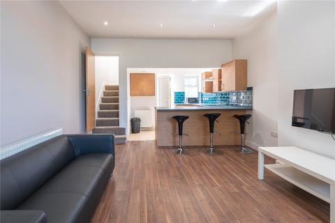 3 bedroom terraced house to rent, 30 Victoria Street, Huddersfield, HD5
