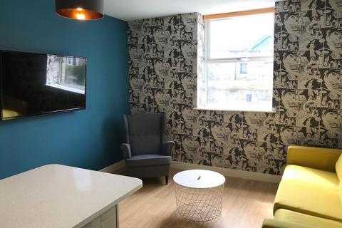 undefined, 61 Newsome Road, Huddersfield, HD4