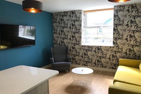 undefined, 61 Newsome Road, Huddersfield, HD4