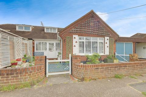 2 bedroom semi-detached bungalow for sale, Weel Road, Canvey Island, SS8