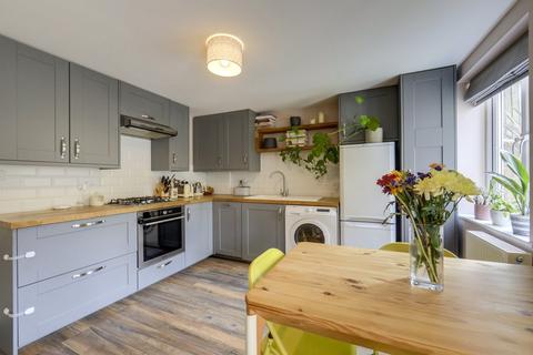 1, Kinloch House Bampton Road, London, SE23 2BG