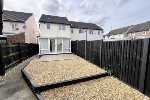 2 bedroom end of terrace house for sale, Waterside, Abergavenny, NP7