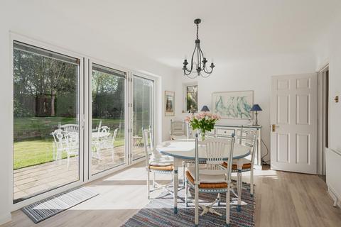 10 Cherry Orchard, Ashtead, KT21 1HS