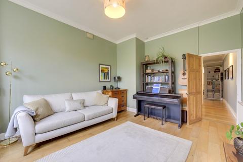 2 bedroom ground floor flat for sale, Bargery Road, Catford, London, SE6