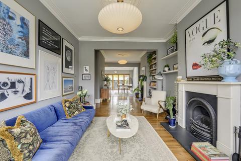3 bedroom end of terrace house for sale, Brownhill Road, London, SE6