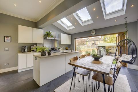 341 Brownhill Road, London, SE6 1AL