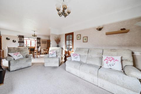 3 bedroom chalet for sale, Station Road, Alresford, Colchester, CO7