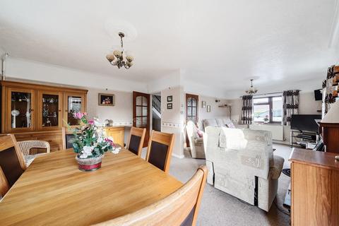 2 bedroom chalet for sale, Station Road, Alresford, Colchester, CO7