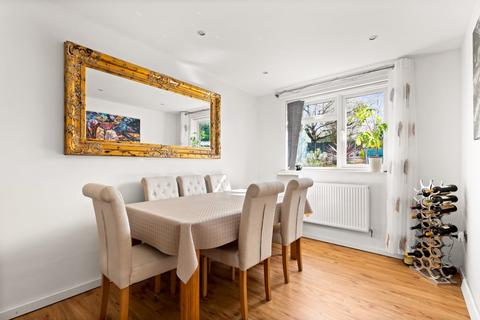 26 White Cliff Way, Folkestone, CT19 6DX