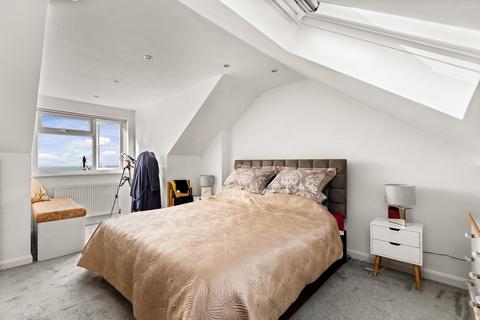 26 White Cliff Way, Folkestone, CT19 6DX