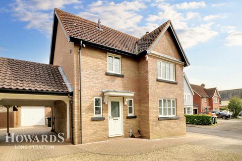 3 bedroom detached house for sale - Oakfield Road, Long Stratton