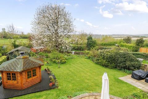 5 bedroom detached house for sale, Combe,  Oxfordshire,  OX29