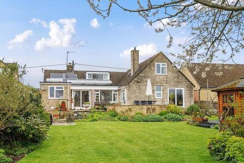 5 bedroom detached bungalow for sale, Combe,  Oxfordshire,  OX29