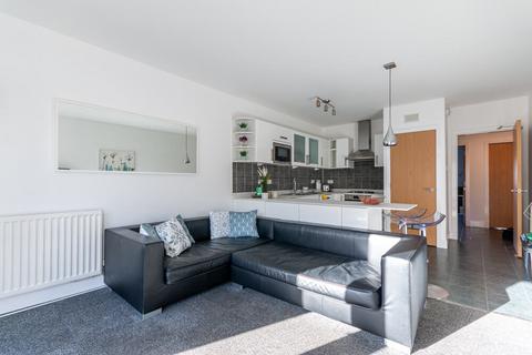 2 bedroom flat to rent, 0267L – Hopetoun Street, Edinburgh, EH7 4ND