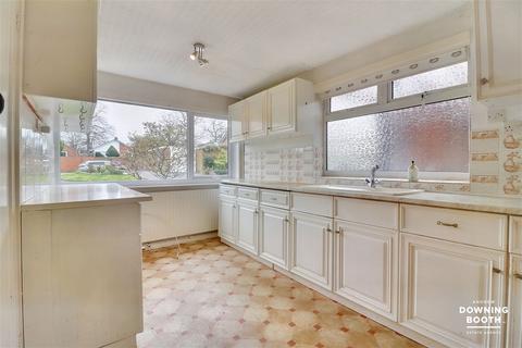 5 Walkers Croft, Lichfield, WS13 6TR