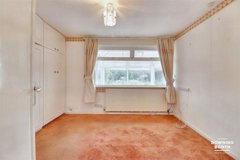 5 Walkers Croft, Lichfield, WS13 6TR