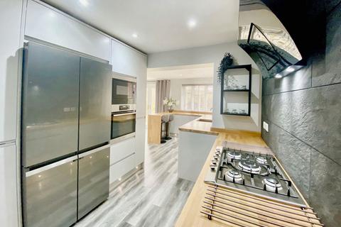 8 Carisbrooke, Bedlington, NE22 7LB