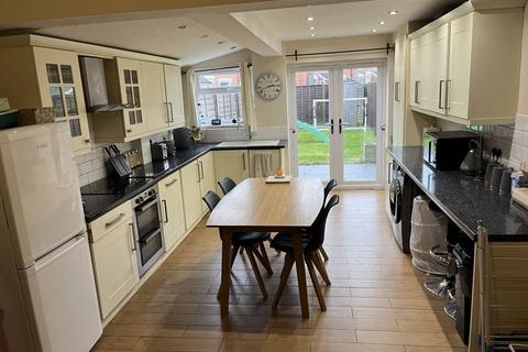 64 Rushmere Road, Ipswich, IP4 4LA