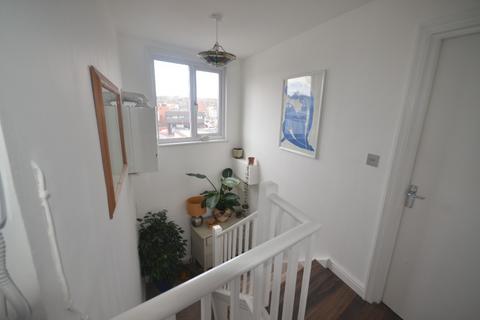 2 bedroom flat for sale, Norwood High Street, West Norwood, London, SE27