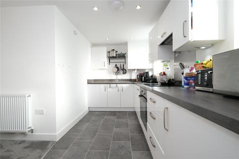 2 bedroom flat for sale, Castle Hill Drive, Castle Hill, Ebbsfleet Valley, Swanscombe, DA10