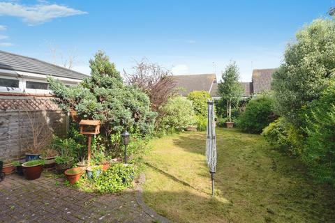 4 bedroom detached house for sale, Leslie Gardens, Rayleigh, SS6