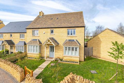 4 bedroom detached house for sale, Old Ilsom Farm Road, Tetbury